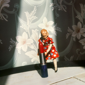 Pushing Lipstick (Red Lipstick Vertical)